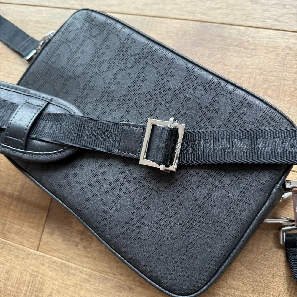 Dior Leather Oblique Safari Handbag - Picture 7 of 7